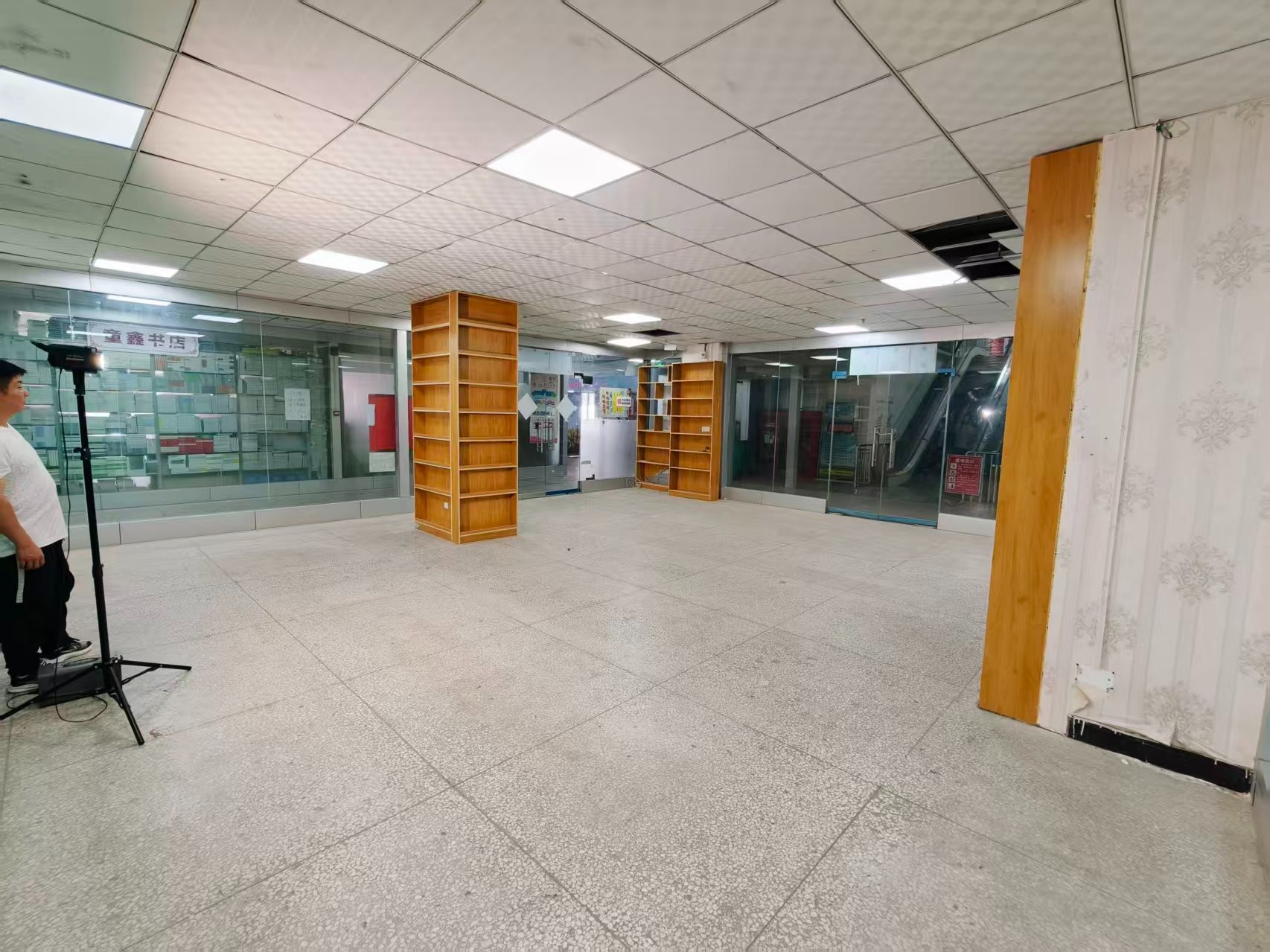 集市街入驻AI产业园，共享数字经济新机遇